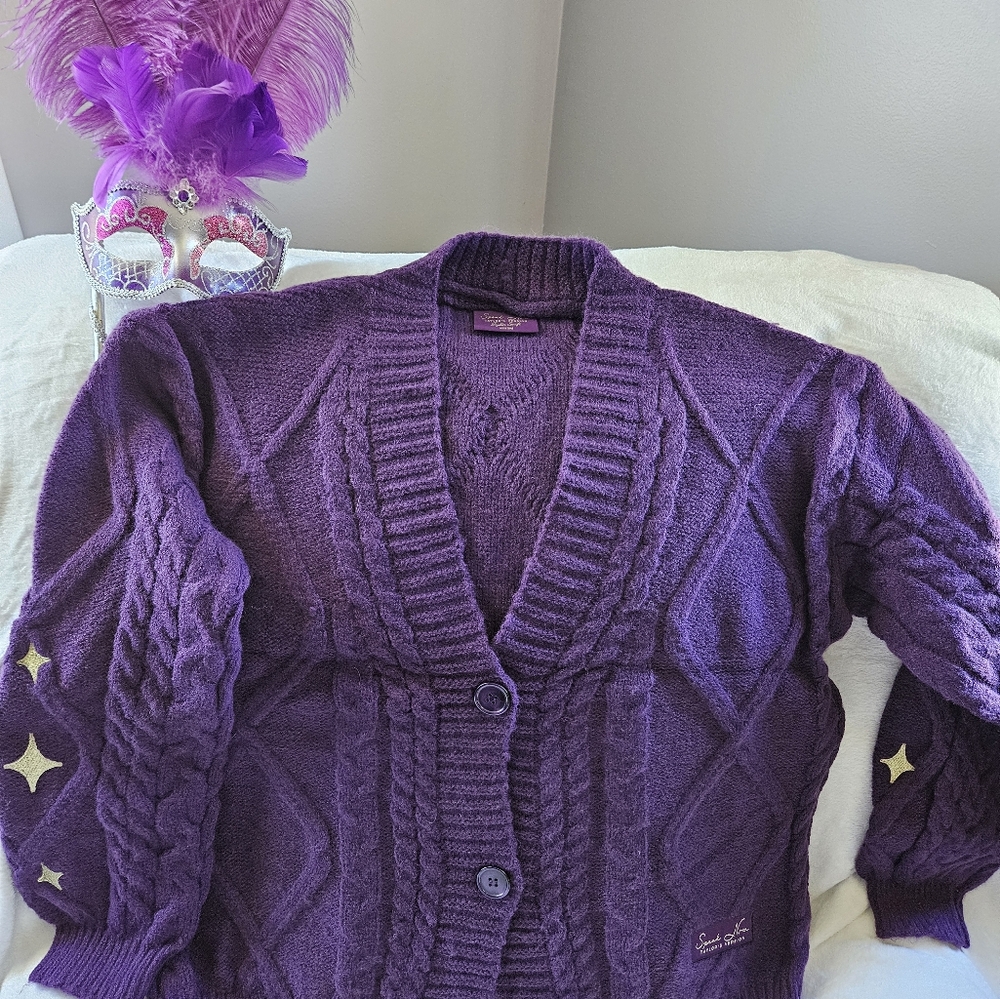 Taylor Swift oversized Cardigan